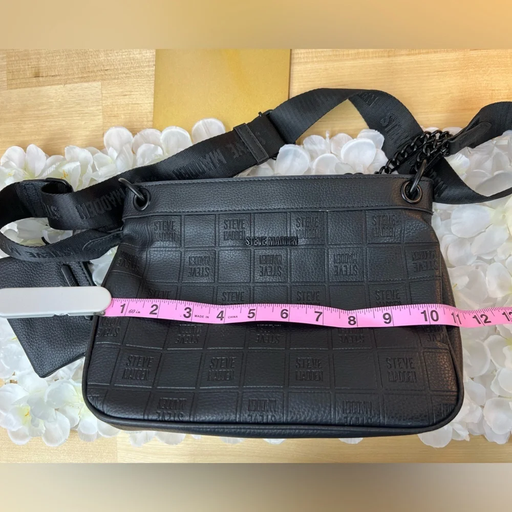 Steve Madden Black Quilted style Crossbody Bag with Chain Strap - Picture 11 of 12